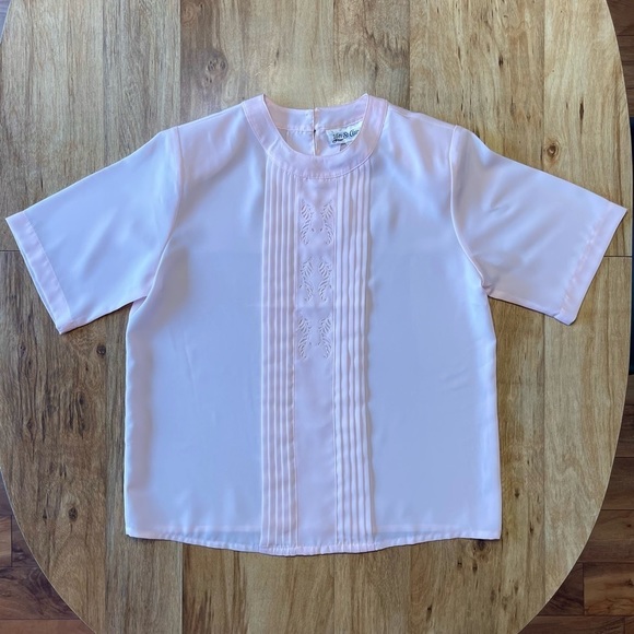 Short Sleeve Vintage Blouse - Picture 2 of 6